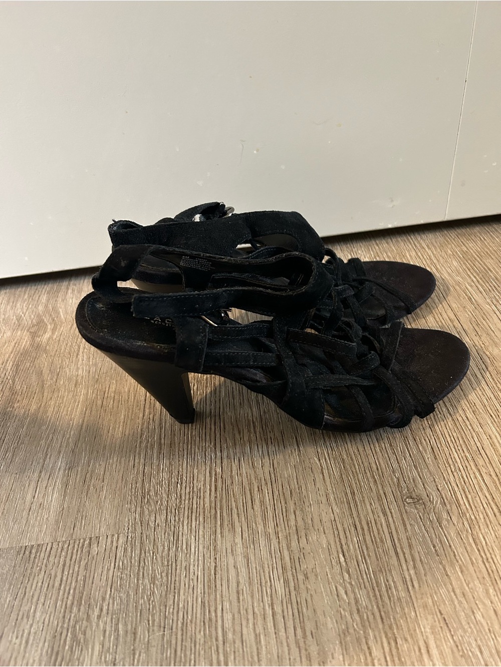 Kenneth Cole Reaction Black Suede Strappy Heels